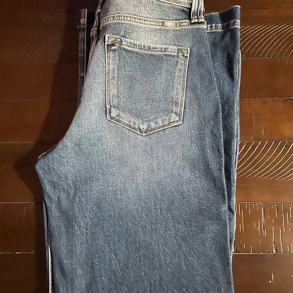 KanCan Jeans - Picture 2 of 4